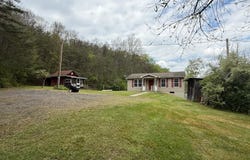 21938 HOLLOW Road, NEELYTON, PA 17239