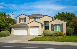 2215 Folsom Fair Circle, Dixon, CA 95620