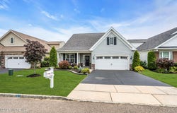 31 Mason Drive, Jackson, NJ 08527