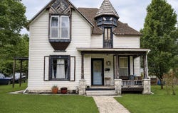1123 S Maple Street, Carthage, MO 64836