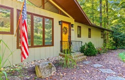 134 Reservoir Rd, Norris, TN 37828