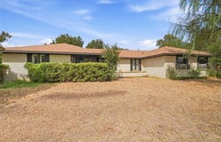 525 Lakeside Drive, Altus, OK 73521