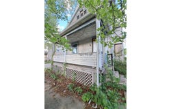 1828 4th Ave, Beaver Falls, PA 15010