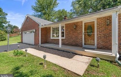 24101 LOG HOUSE RD, GAITHERSBURG, MD 20882