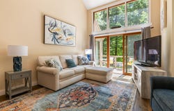 76 Pleasant Drive, Grantham, NH 03753