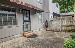 7024 COUNTRY Rd, Germantown, TN 38138
