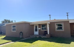 212 E Buckley Street, Brownfield, TX 79316