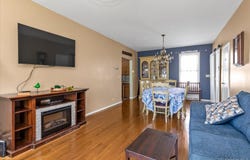 1118 W Broadway, Hewlett, NY 11557