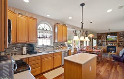 10324 WINGED ELM Circle, MANASSAS, VA 20110