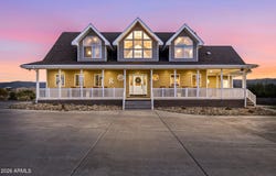 327 W 4TH Street, Eagar, AZ 85925