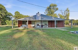 6810 FM 1398, Hooks, TX 75561