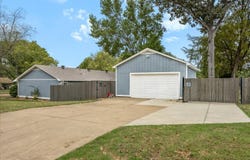 876 BARBARA LYNN Dr, Collierville, TN 38017