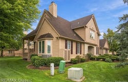 619 Windsor Run, Bloomfield Twp, MI 48304