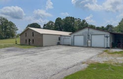 430 Carthage Rd, Red Boiling Springs, TN 37150