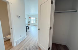 5124 E LAKEFIELD Dr, Eagle Mountain, UT 84005