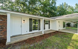 111 Springhill Dr, Hattiesburg, MS 39402