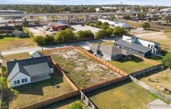 766 Utopia Blvd, Selma, TX 78154