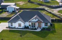 111 Bluegrass Trail, Springtown, TX 76082