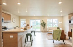 7104 Waterview Dr, Cedar Rapids, IA 52404