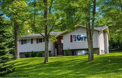 65 Imperial Woods Drive, Morgantown, WV 26508