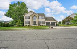 21 SHELLY Drive, SINKING SPRING, PA 19608