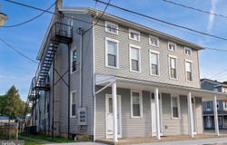 8 E BROADWAY AVE, ETTERS, PA 17319
