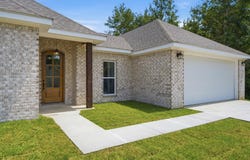 109 Friend Rd, Hattiesburg, MS 39402
