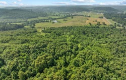KRAUS BECK Rd, Gallipolis, OH 45631