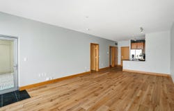 1550 E Royall Pl, Milwaukee, WI 53202
