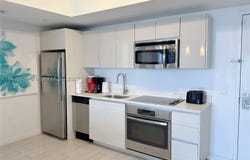 2602 E HALLANDALE BEACH BLVD, Hallandale Beach, FL 33009