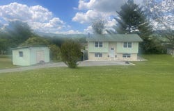 295 Forge Ridge Rd, Harrogate, TN 37752