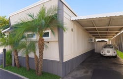 1045 Azusa, Covina, CA 91722