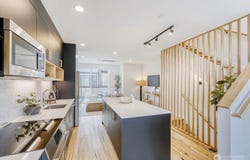 517 Howe Street, Seattle, WA 98109