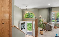 806 6th Ave SE, Pipestone, MN 56164