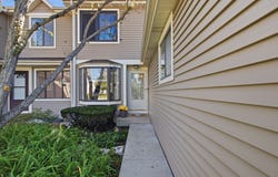 241 E Forest Knoll Drive, Palatine, IL 60074