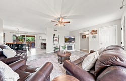 922 S Ember Circle, Mesa, AZ 85208