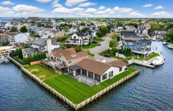 71 E Shore Drive, Babylon, NY 11702