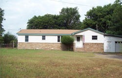 705 N 18th ST, Ozark, AR 72949