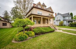 207 N Pine River Street, Ithaca, MI 48847