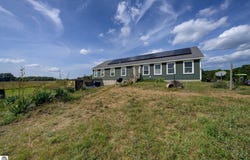 191 E Center Road, Kingsley, MI 49649