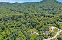 4452 Toddsbury Dr, Vinton, VA 24179
