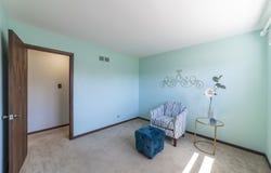 920 MacArthur Drive, Chicago Heights, IL 60411