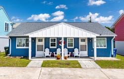 207 E Terminal Boulevard, Atlantic Beach, NC 28512