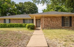 2001 Chalice Road, Arlington, TX 76014