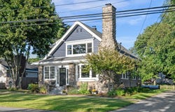 67 Pond St, Georgetown, MA 01833