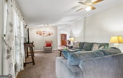 124 Edgewater Drive, Bloomingdale, GA 31302