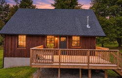 225 Raymondskill Road, Milford, PA 18337