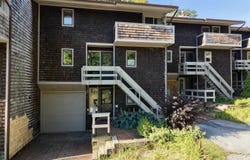 126 Forum Drive, Warren, VT 05674