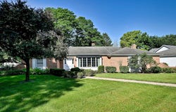 9 Dover Drive, Oak Brook, IL 60523