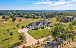 9386 E Maple Ridge Lane, Strafford, MO 65757
